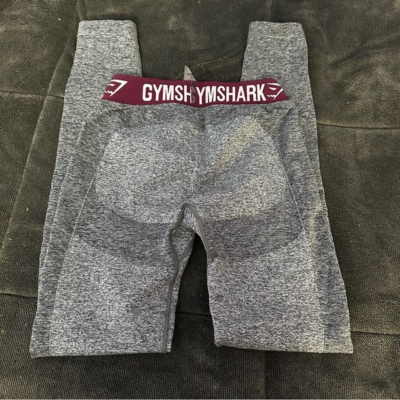 💜2 For $25💜 Gymshark Gray 2 Tone Workout Leggings - Picture 3 of 6